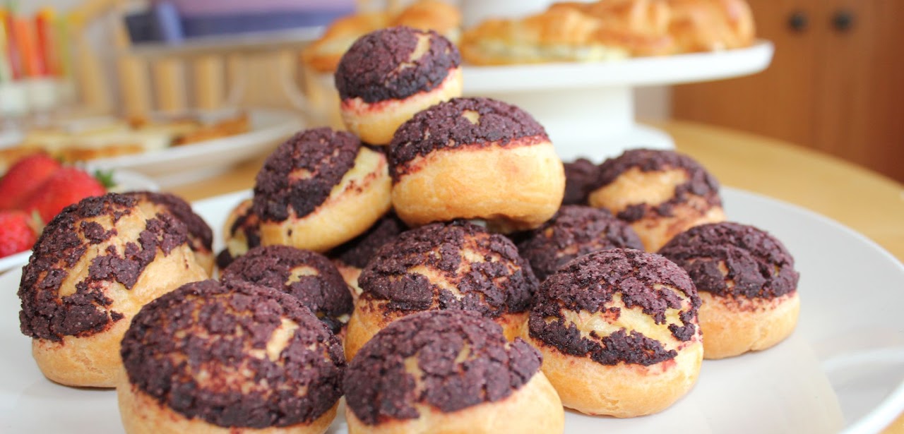 Dessert Platter · Cream puffs
